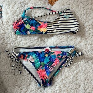 Never worn Roxy Girls Surfing Bikini